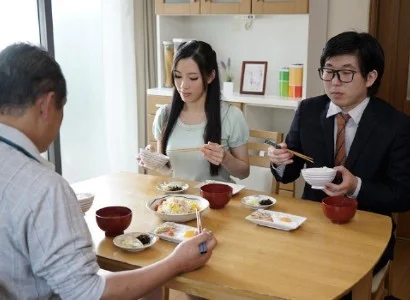 Cô con dâu banh vùng kín cho bố chồng